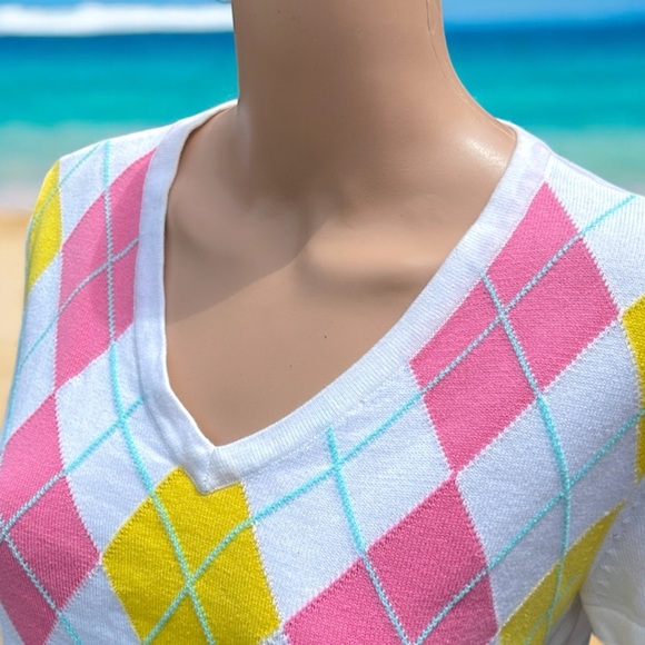 Liz Claiborne Argyle Short Sleeve Pullover V-Neck Sweater - Picture 3 of 16